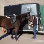 Bärbel Niemann-Herz mit ihrem Sole-Sauerstoff-Mobil